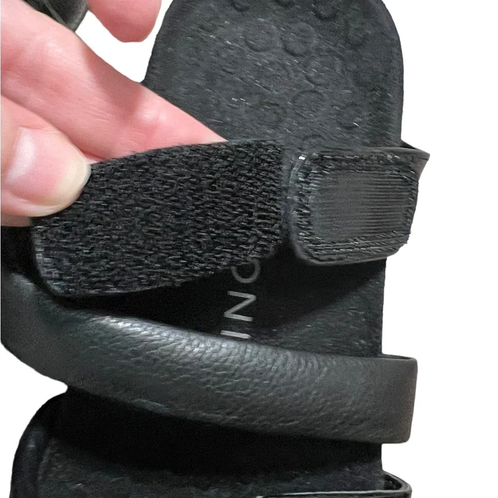 Vionic Black Crisscross Strap Sandals